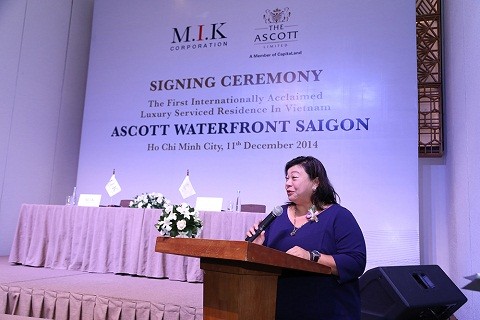 Bà Leow Siu Lin - Tổng Lãnh Sự Quán Singapore tại Việt Nam phát biểu tại buổi lễ ký kết của dự án Ascott Waterfront Saigon 